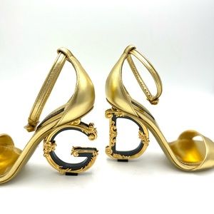 NEW Dolce & Gabbana Keira Baroque Heels (37.5)